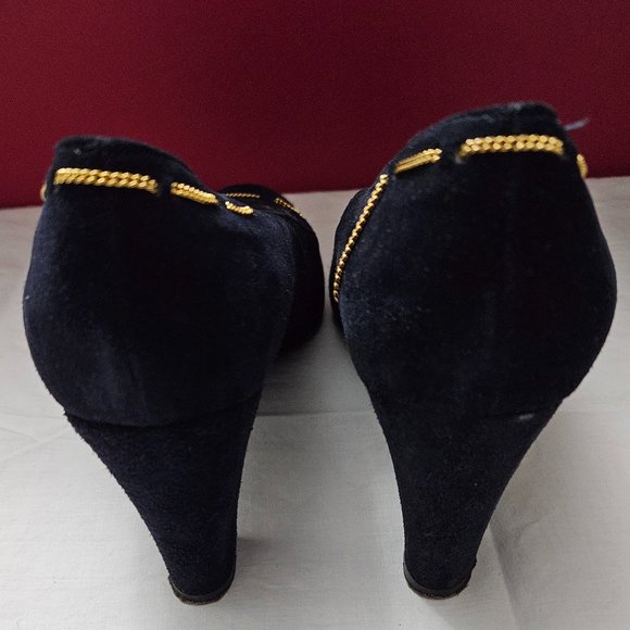 DONATED: Mr. Seymour Women's Navy Suede High Heels - Made in Spain Size 8 B - Picture 4 of 16